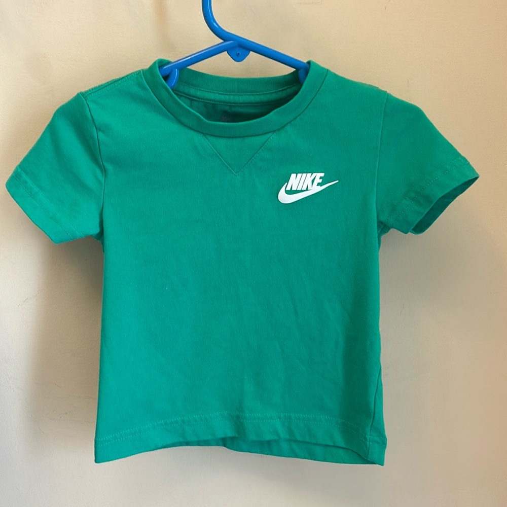 Nike Short Sleeve T Shirt size 2T